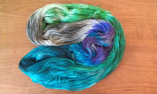 Video Tutorial: How to Hand Paint Yarn handpainting1 Video Tutorial: How to Hand Paint Yarn